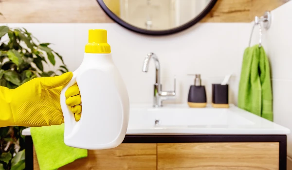 Bathroom Deep Cleaning