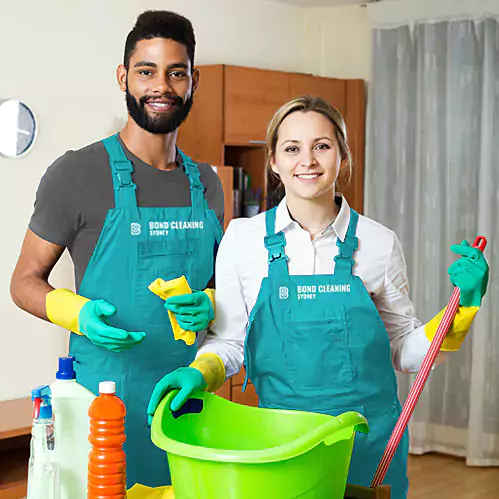 Friendly bond cleaners in Sydney with cleaning equipment